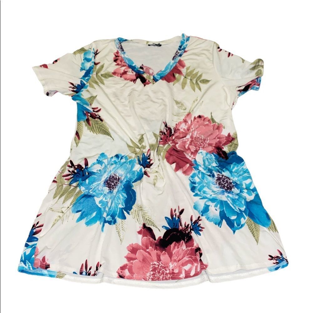 Heimish USA floral Top